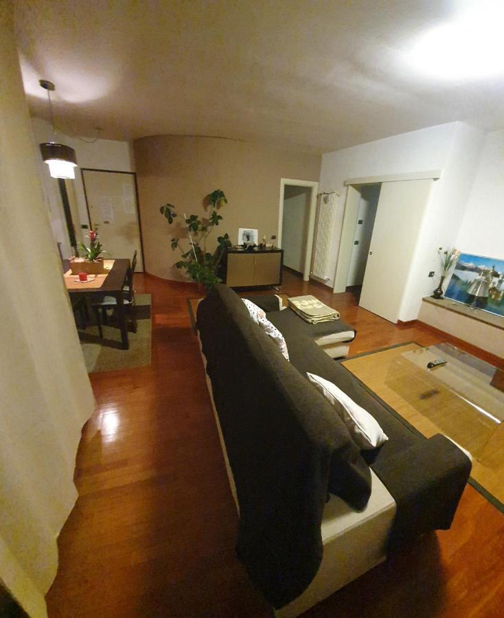 Apartmán Casa Cristina Parma Exteriér fotografie